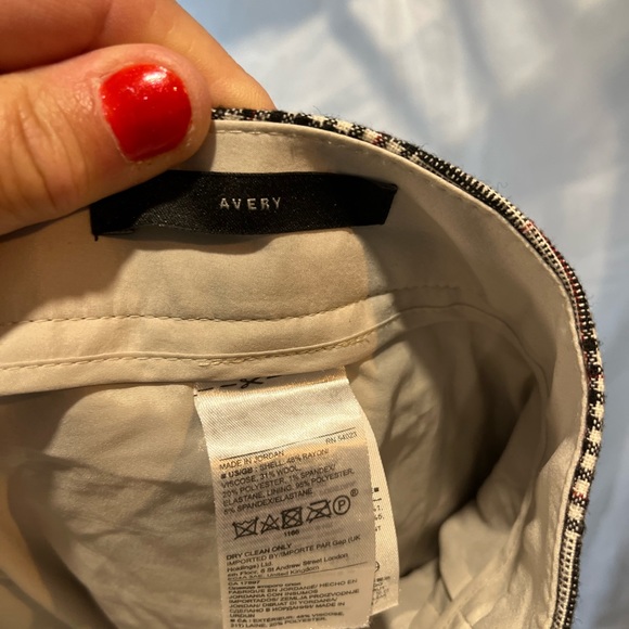 Wool like ankle length trouser pants. Cute buttons on leg. - Picture 6 of 6